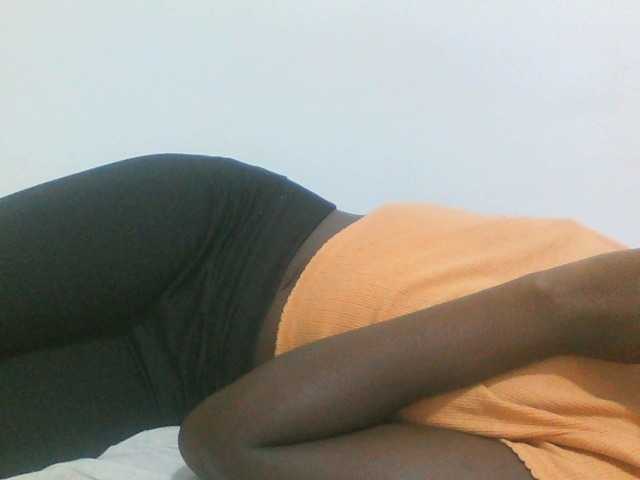 Sweetpie50 live cam on BongaCams