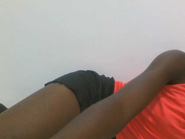 Sweetpie50 live cam on BongaCams