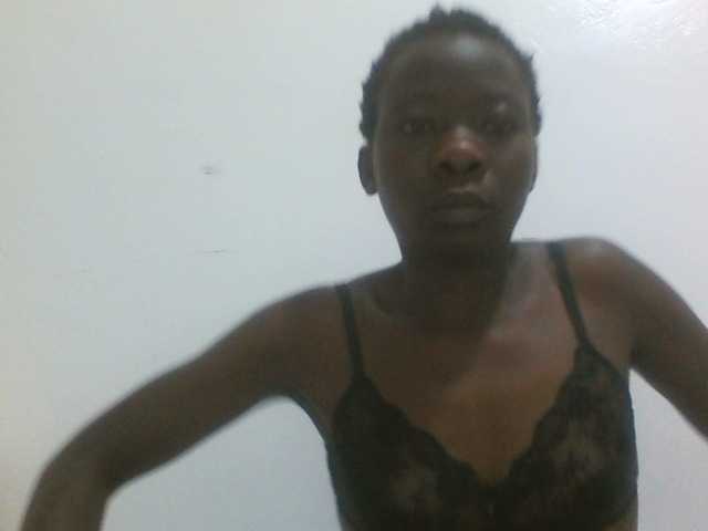 Sweetpie50 live cam on BongaCams