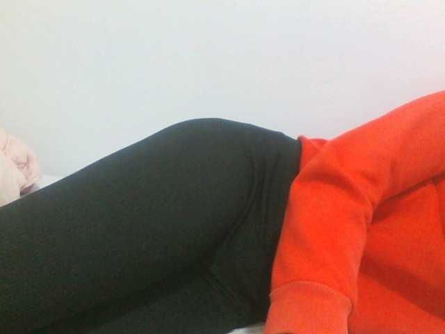 Sweetpie50 live cam on BongaCams