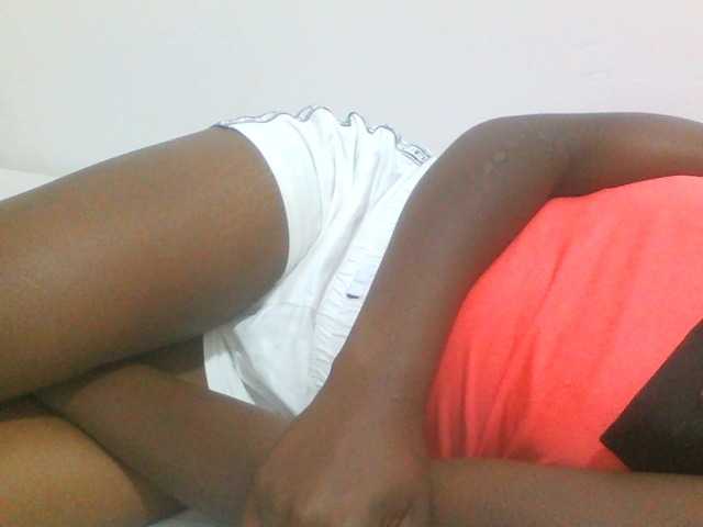 Sweetpie50 live cam on BongaCams