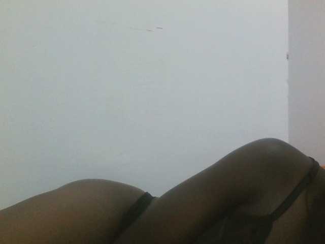 Sweetpie50 live cam on BongaCams