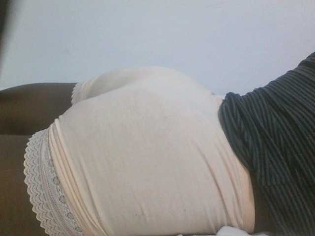 Sweetpie50 live cam on BongaCams