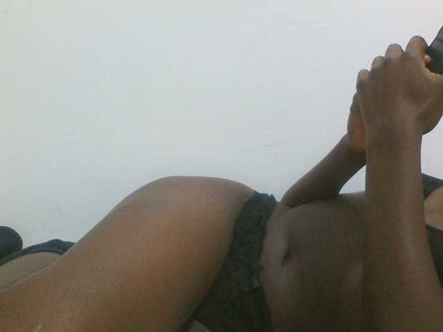 Sweetpie50 live cam on BongaCams