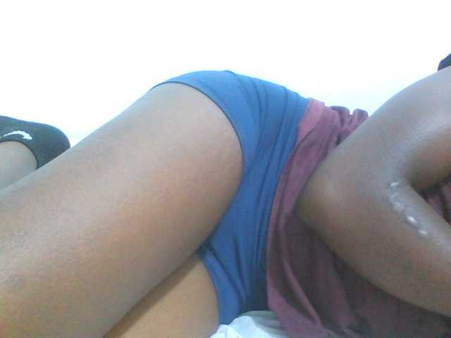 Sweetpie50 live cam on BongaCams