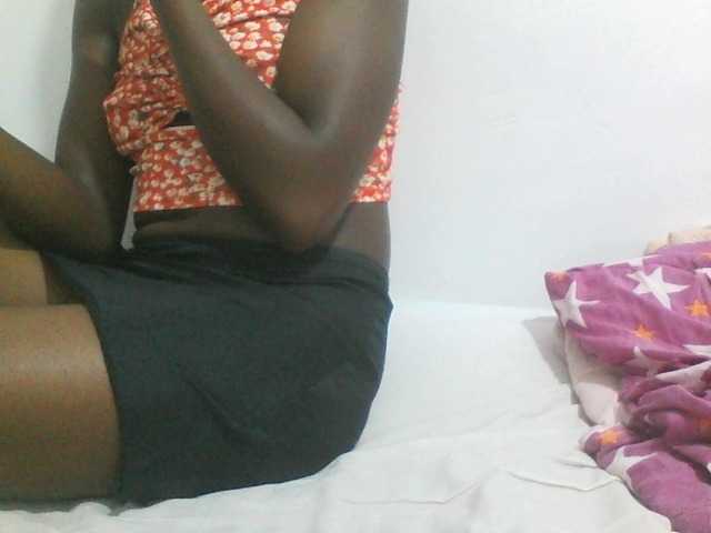 Sweetpie50 live cam on BongaCams