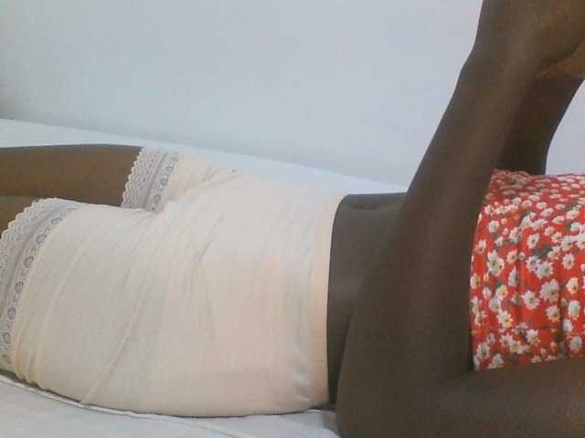 Sweetpie50 live cam on BongaCams