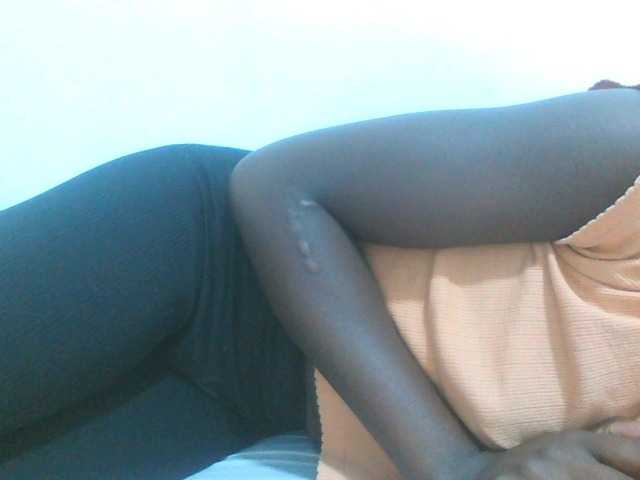 Sweetpie50 live cam on BongaCams