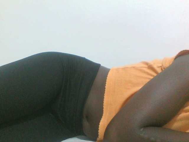 Sweetpie50 live cam on BongaCams
