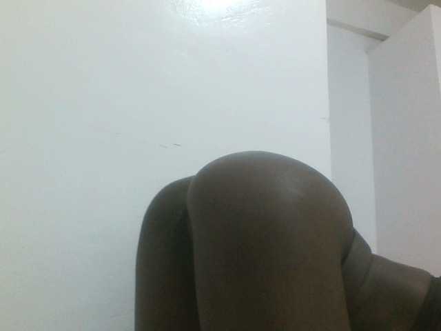Sweetpie50 live cam on BongaCams