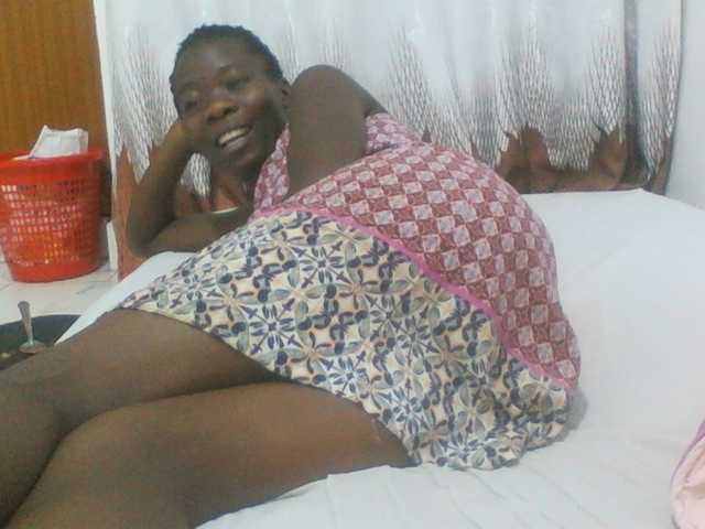 Sweetpie50 live cam on BongaCams