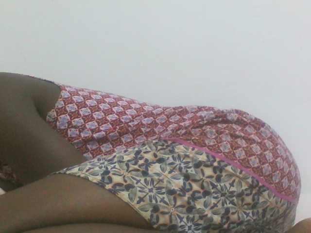 Sweetpie50 live cam on BongaCams