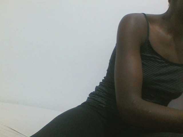 Sweetpie50 live cam on BongaCams