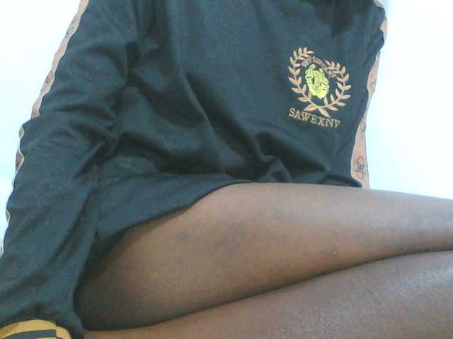 Sweetpie50 live cam on BongaCams