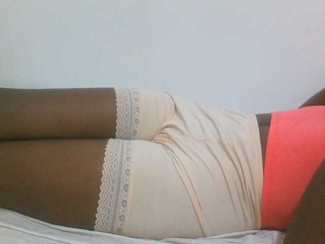 Sweetpie50 live cam on BongaCams