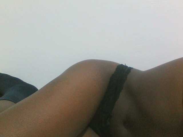 Sweetpie50 live cam on BongaCams