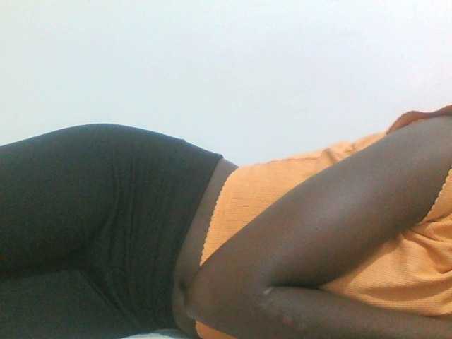 Sweetpie50 live cam on BongaCams