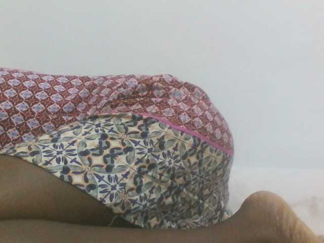 Sweetpie50 live cam on BongaCams