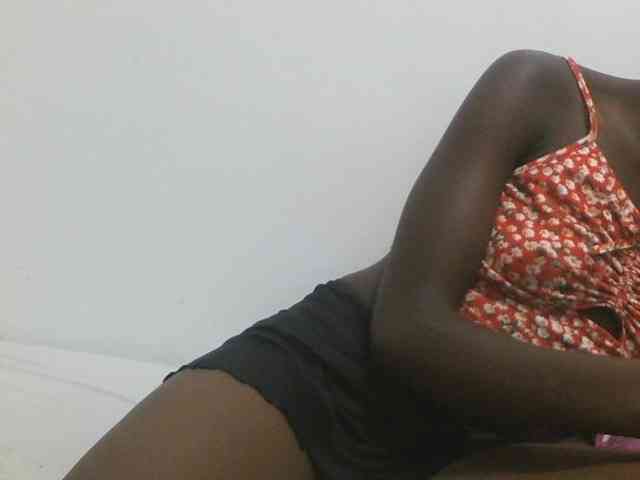Sweetpie50 webcam