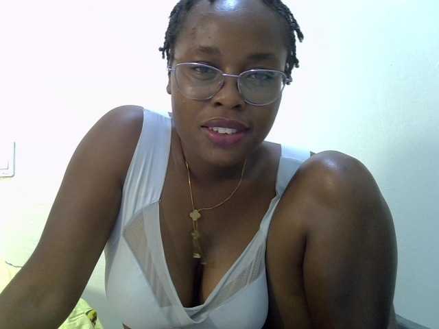 Beatyboo live cam on BongaCams