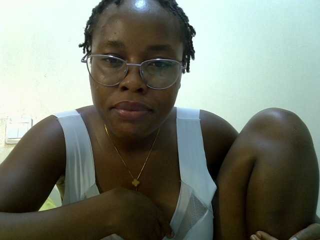 Beatyboo live cam on BongaCams