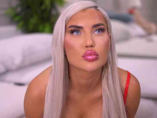 RoseDolll Sex Cam Show