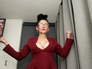 MaiteMilf Porn Show