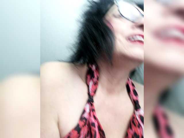 MaiteMilf live cam preview