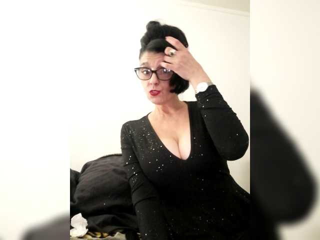 MaiteMilf live cam on BongaCams