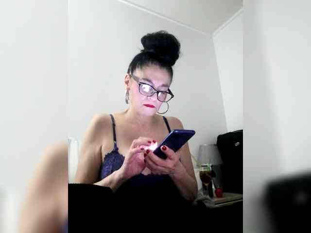 MaiteMilf webcam