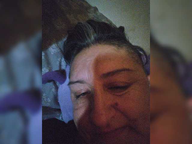 Meankitti1 live cam on BongaCams