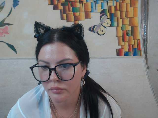 sweet-milla2 live cam on BongaCams