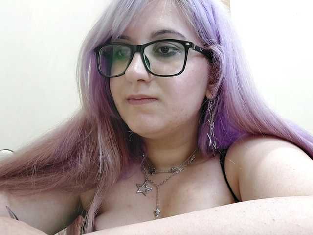 OdeliaPyeatt live cam on BongaCams