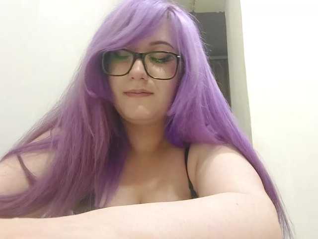 OdeliaPyeatt live cam on BongaCams