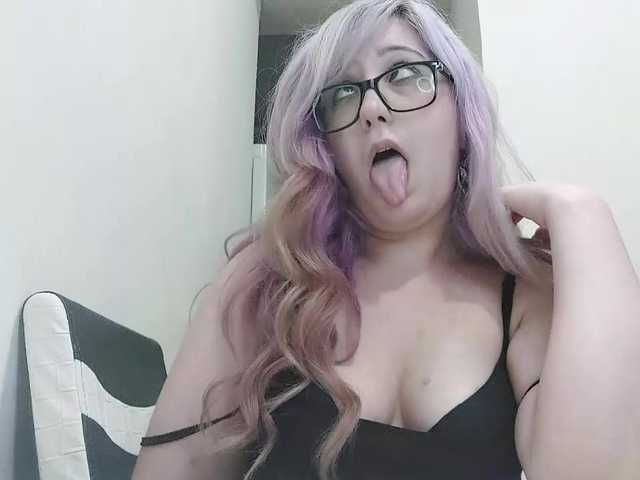 OdeliaPyeatt live webcam show