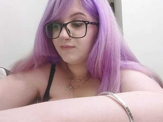 OdeliaPyeatt live cam on BongaCams