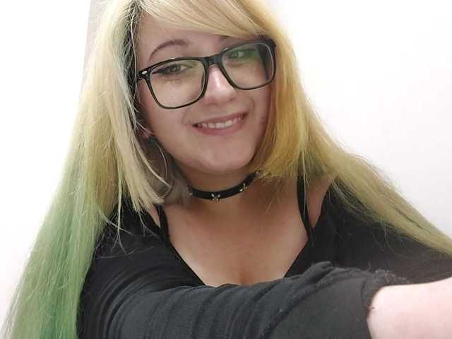 OdeliaPyeatt live cam on BongaCams