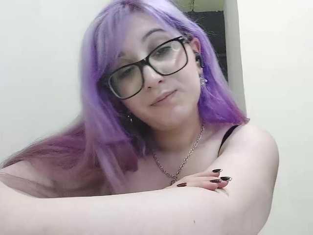 OdeliaPyeatt live cam on BongaCams