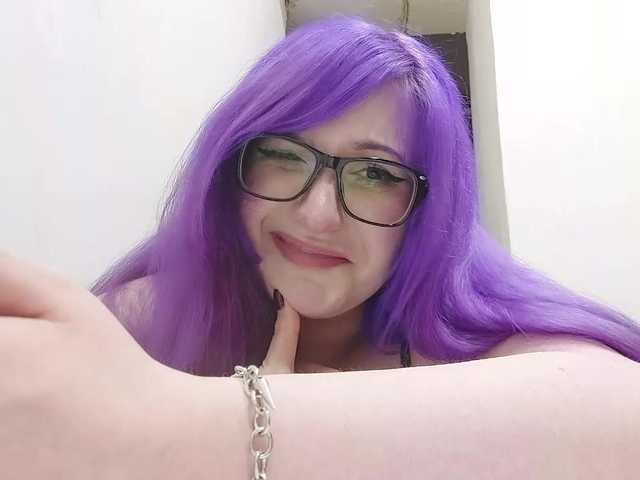 OdeliaPyeatt live cam on BongaCams