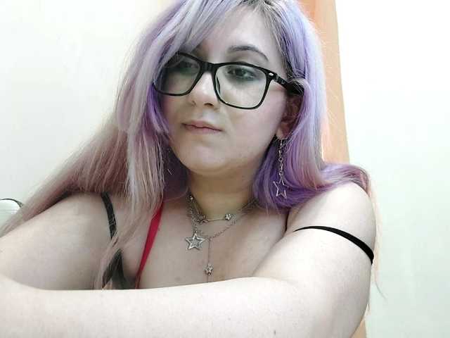 OdeliaPyeatt live cam on BongaCams