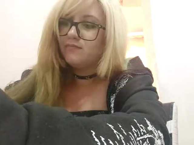 OdeliaPyeatt live cam on BongaCams