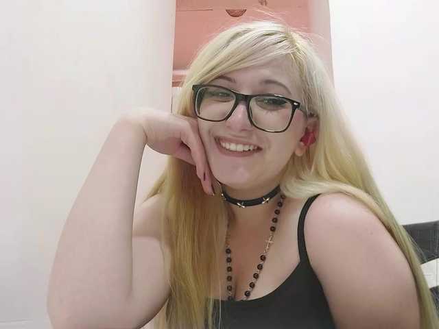 OdeliaPyeatt live cam on BongaCams
