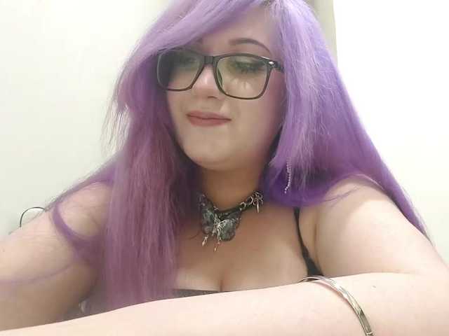 OdeliaPyeatt live cam on BongaCams