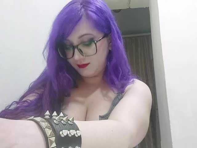 OdeliaPyeatt live cam on BongaCams