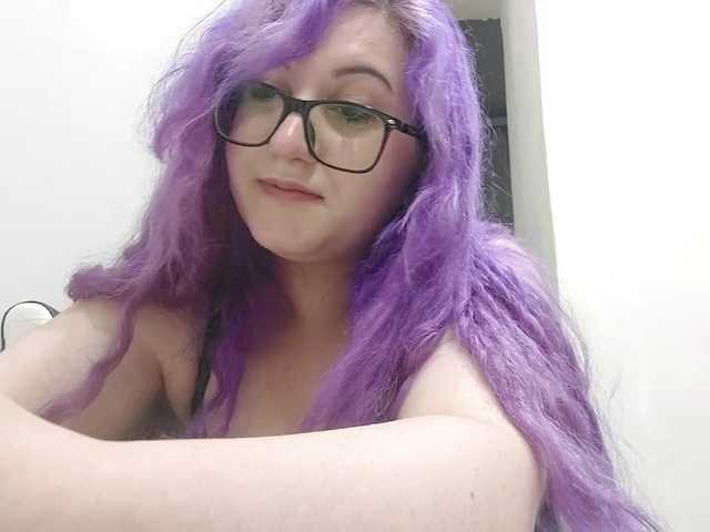 OdeliaPyeatt live cam on BongaCams