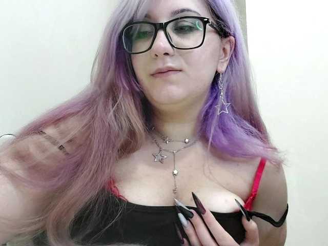 OdeliaPyeatt live cam on BongaCams