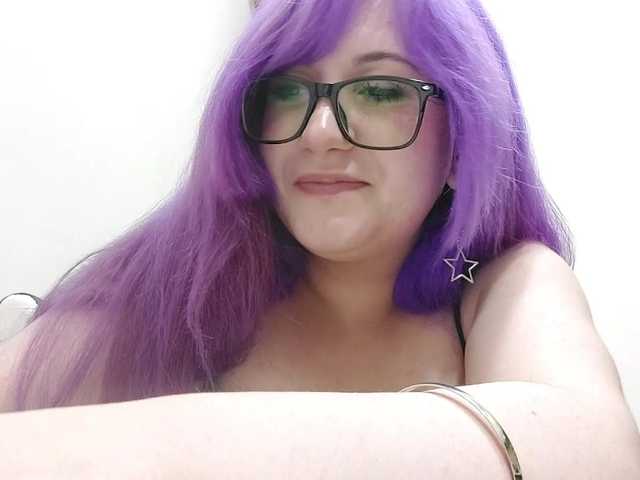 OdeliaPyeatt live cam on BongaCams