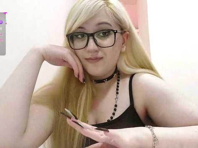 OdeliaPyeatt live cam on BongaCams