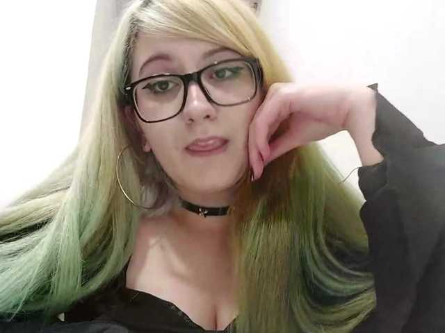 OdeliaPyeatt live cam on BongaCams