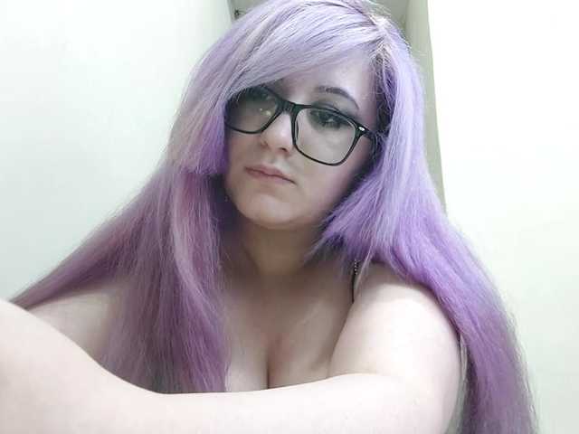 OdeliaPyeatt live cam on BongaCams